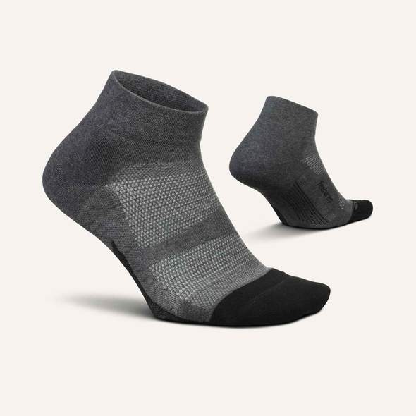Feetures Elite Running Socks Max Cushion Quarter –